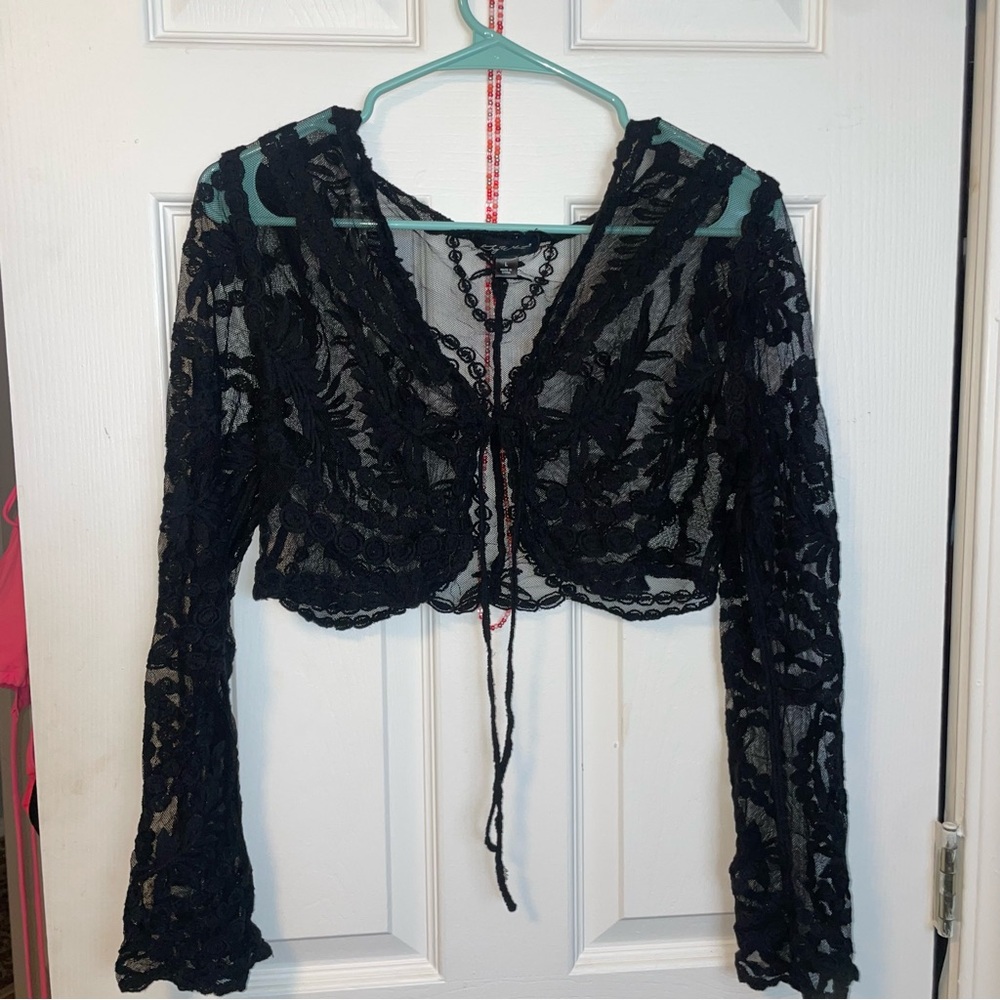 Elegant Black Lace Crop Top